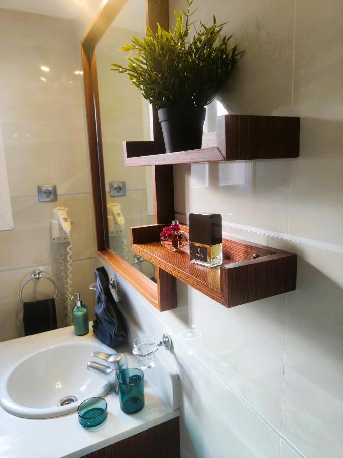 Sage Palm Apartment By Namaste Elite マラガ エクステリア 写真